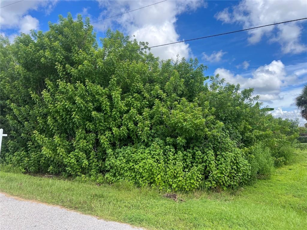 10202 Topsail Ave., Englewood, FL 34224