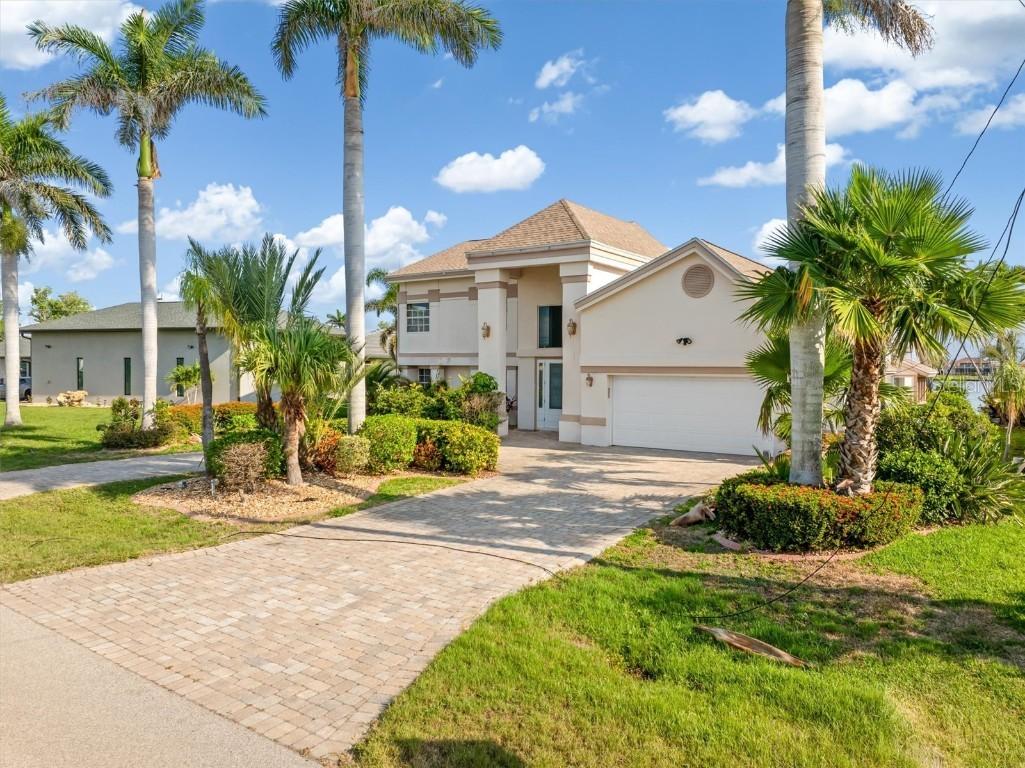 719 SW 51st Ter., Cape Coral, FL 33914