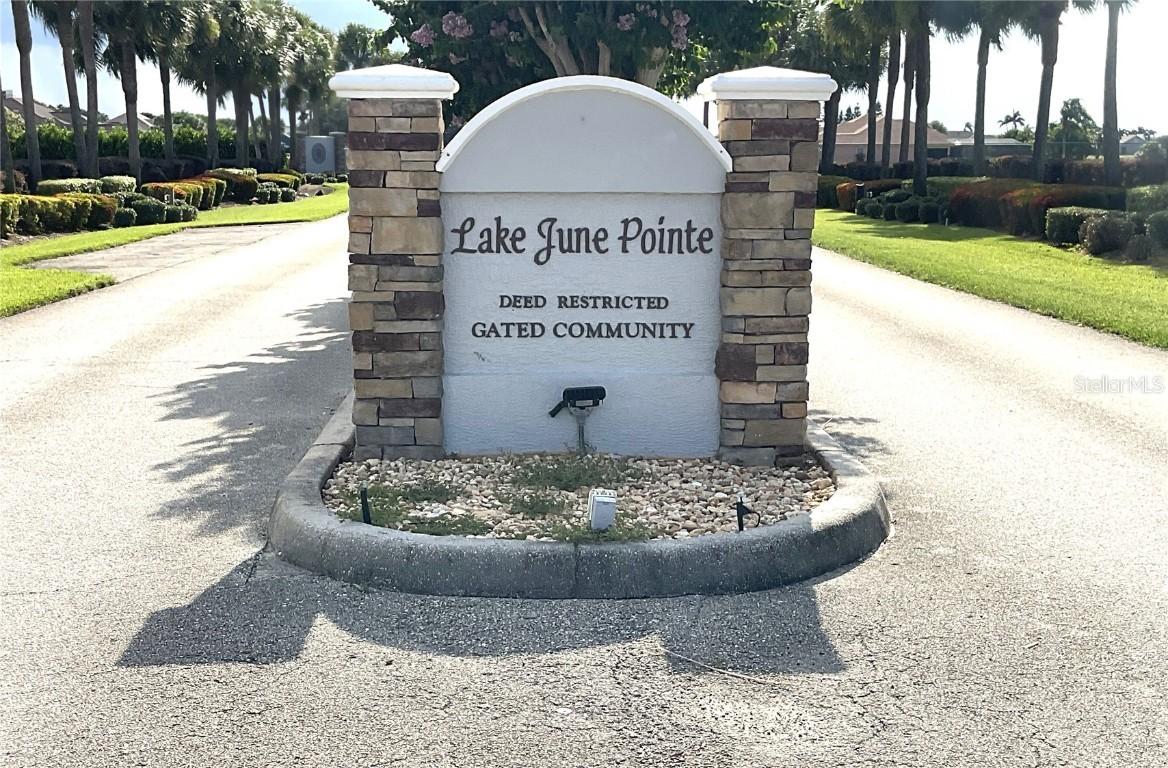 547 Sunset Pointe Dr., Lake Placid, FL 33852
