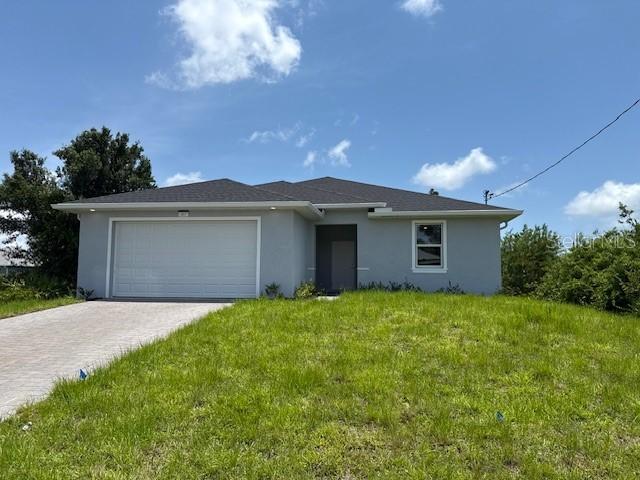 207 Baytree Dr., Rotonda West, FL 33947