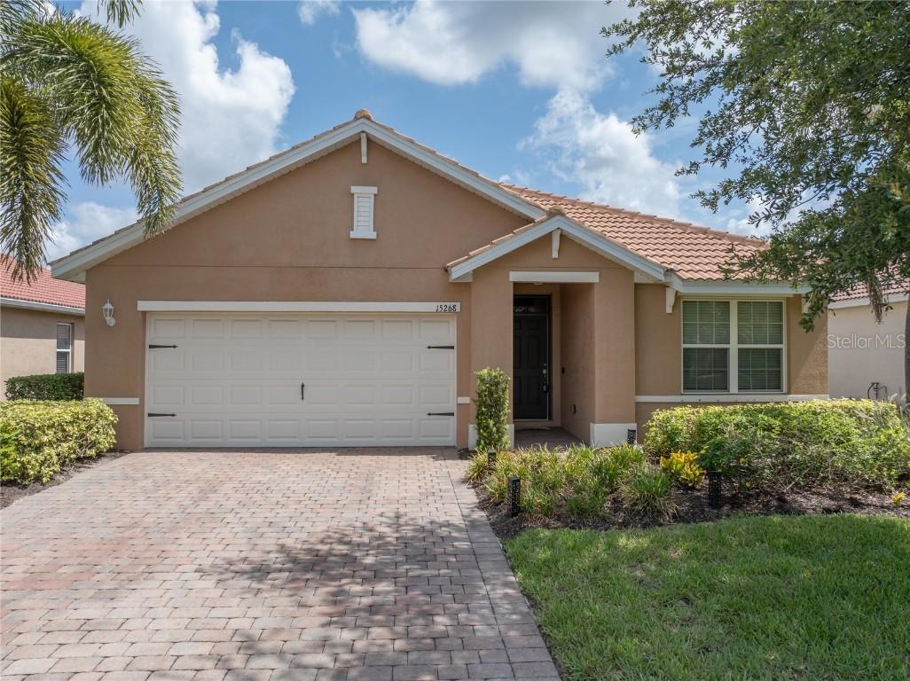 15268 Yellow Wood Dr., Alva, FL 33920