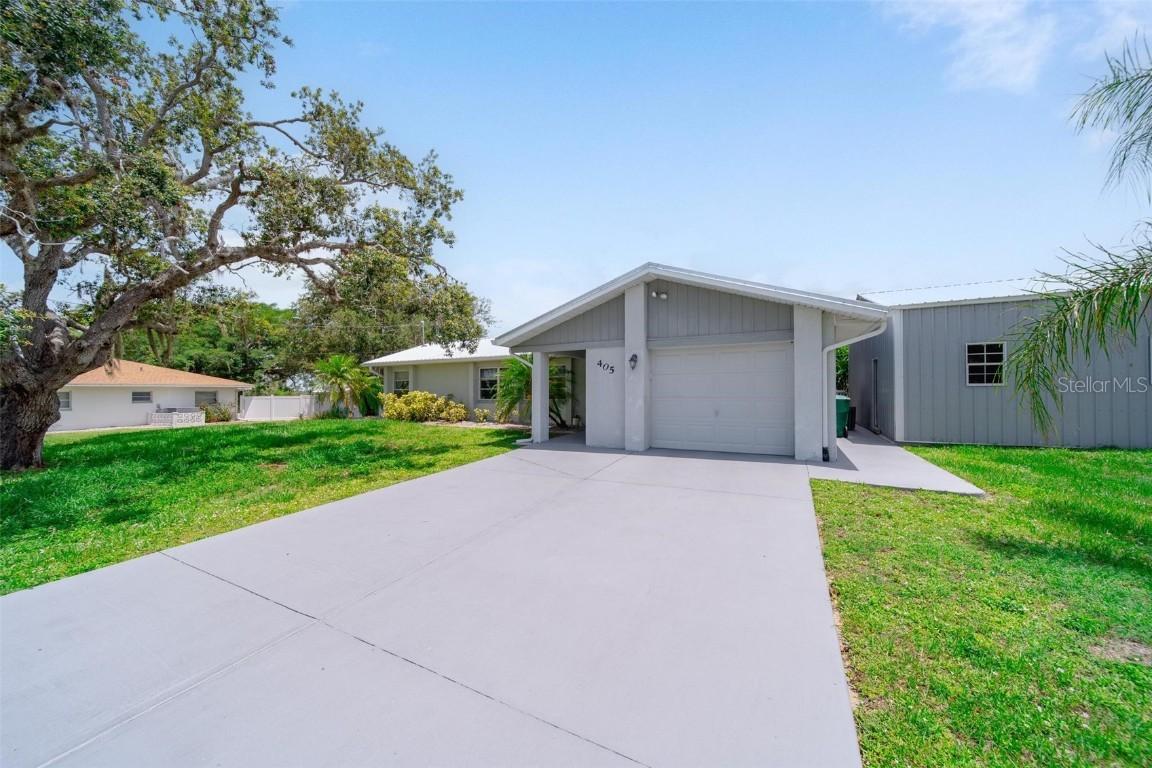 405 Ridgecrest Dr., Punta Gorda, FL 33982