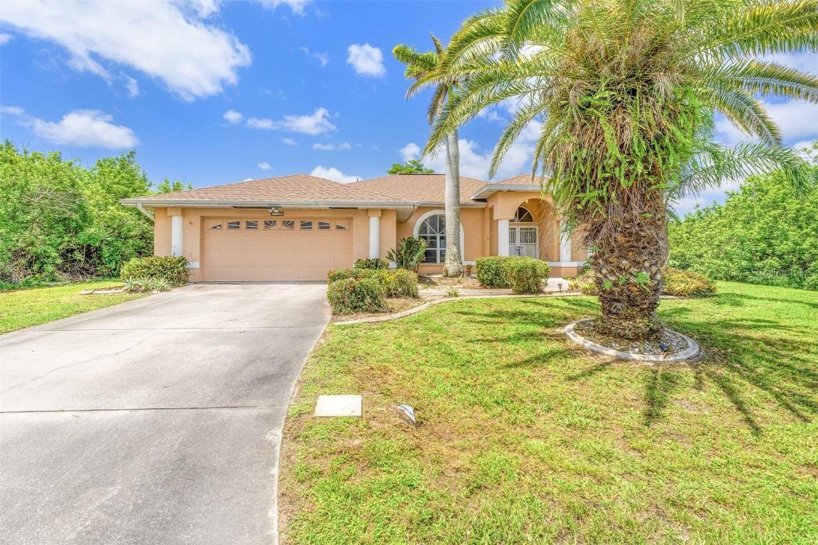 17125 Canary Ln., Port Charlotte, FL 33948