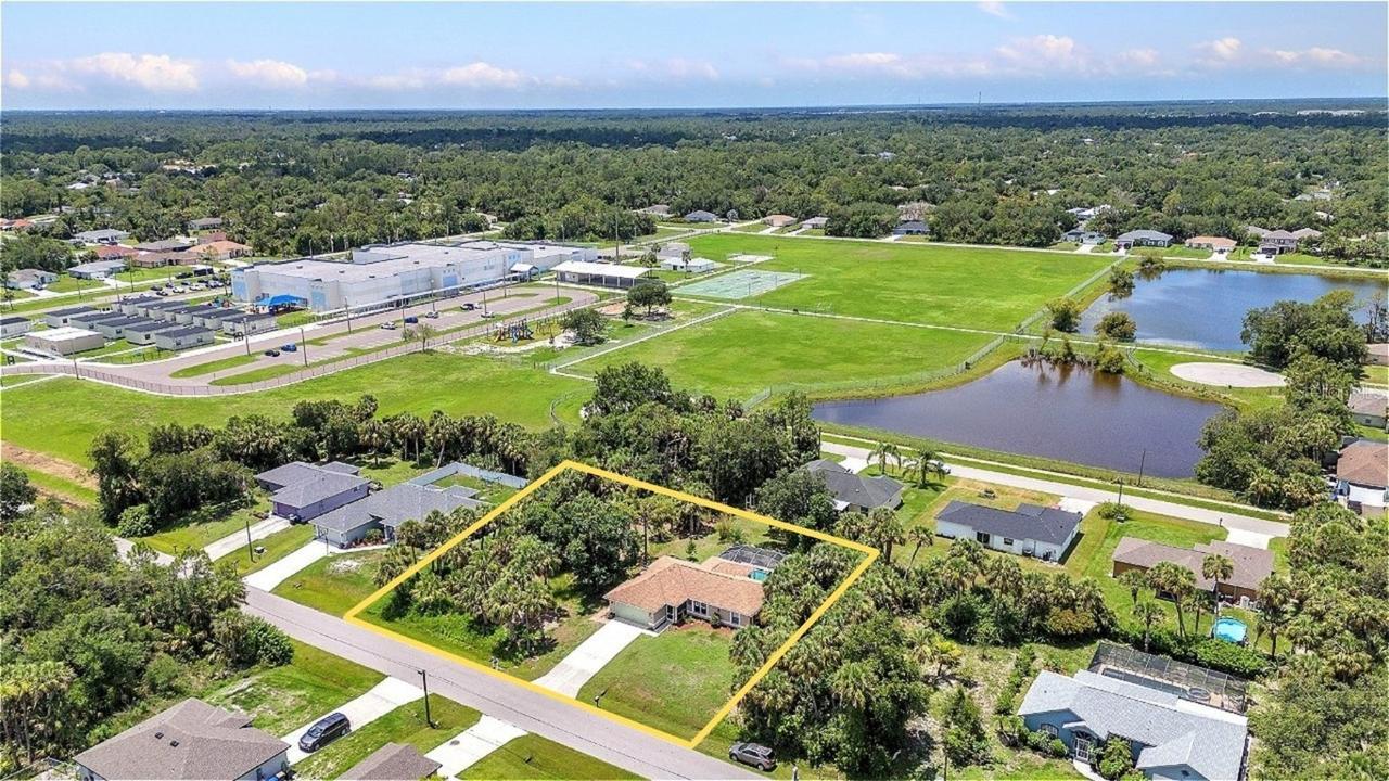 3305 Nansen Ln., North Port, FL 34286