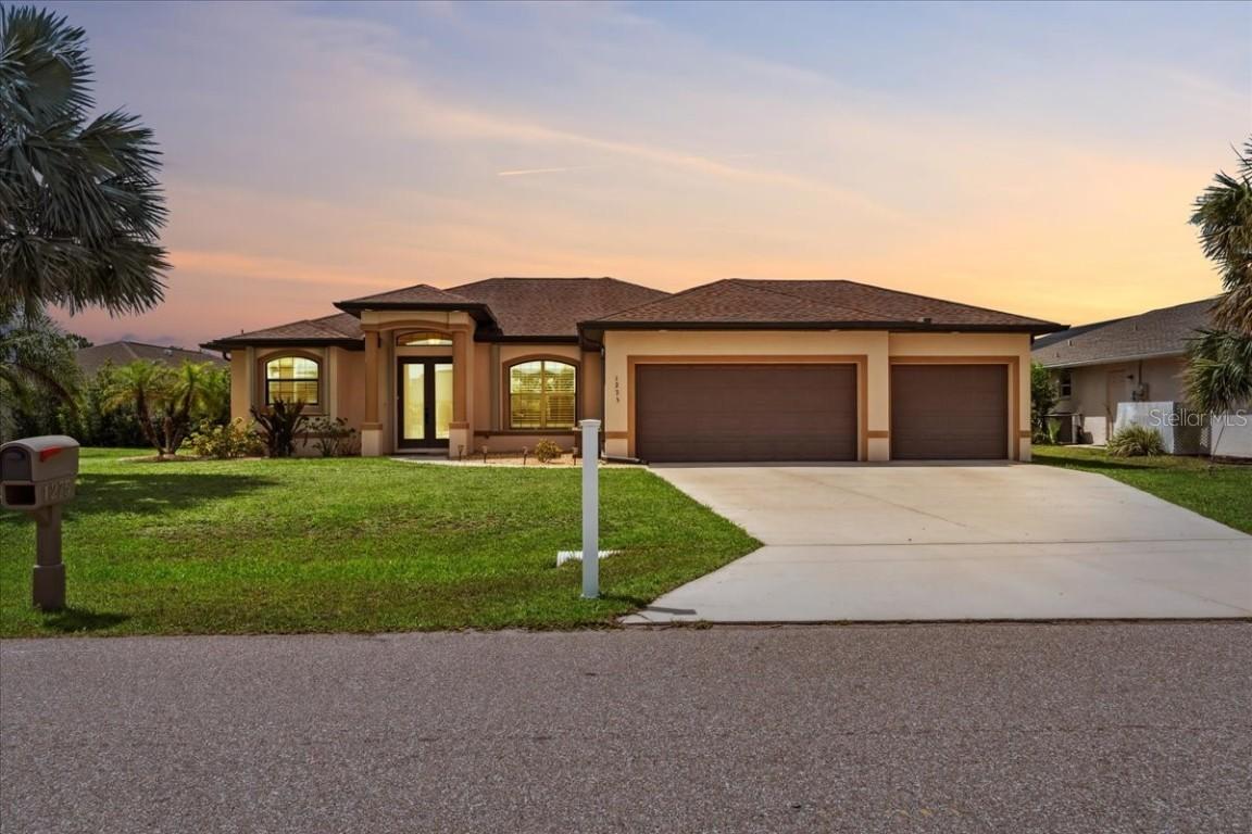 1275 Blue Lake Cir., Punta Gorda, FL 33983