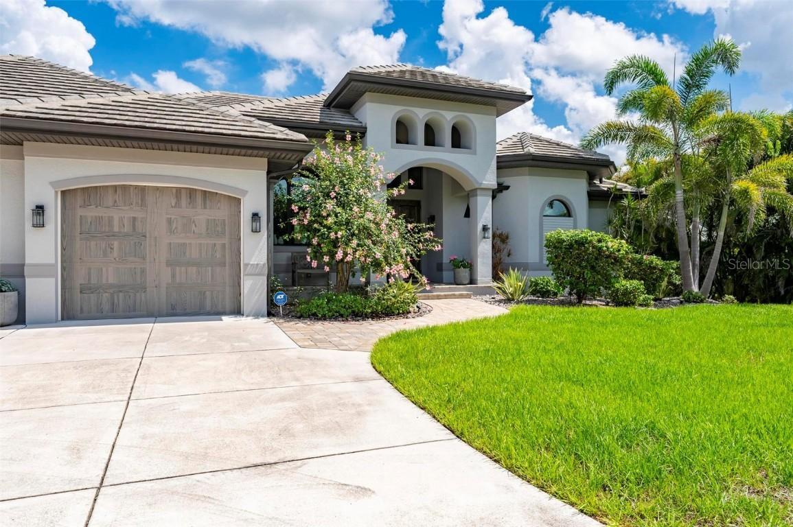 25462 Shore Dr., Punta Gorda, FL 33950