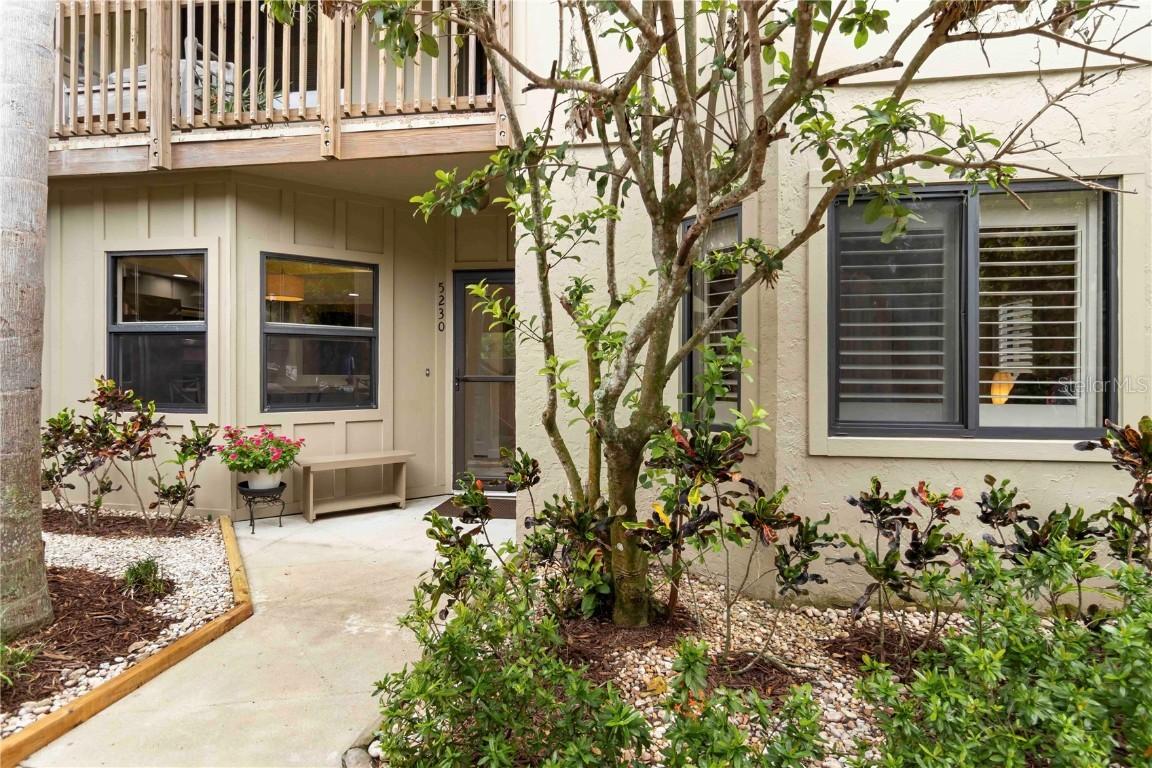 5230 Lake Arrowhead Tr. #29, Sarasota, FL 34231