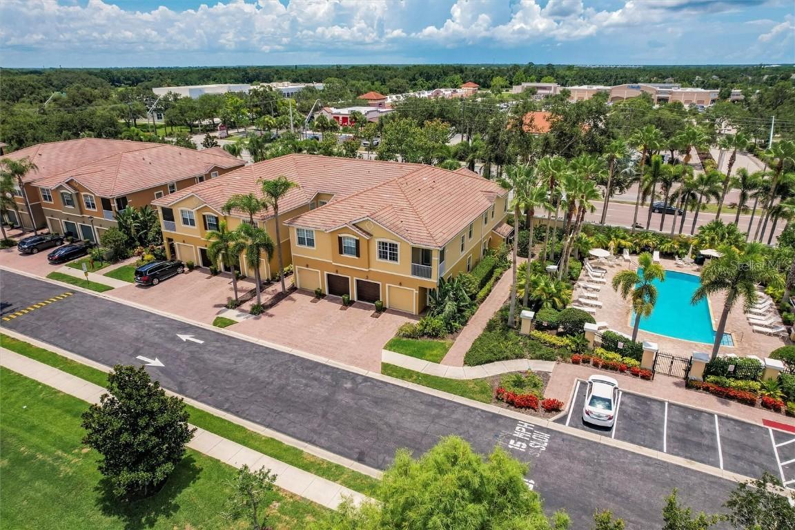 8098 Moonstone Dr. #17-203, Sarasota, FL 34233