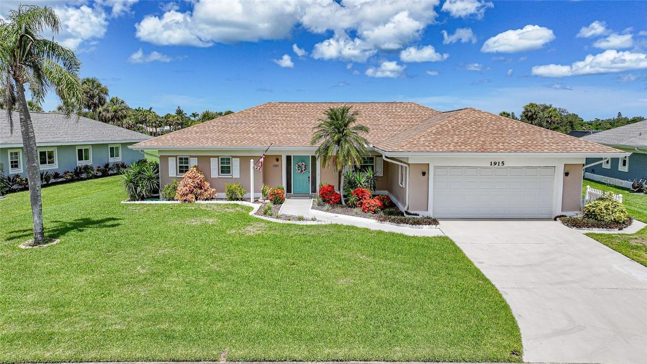 1915 Pebble Beach Ct., Venice, FL 34293
