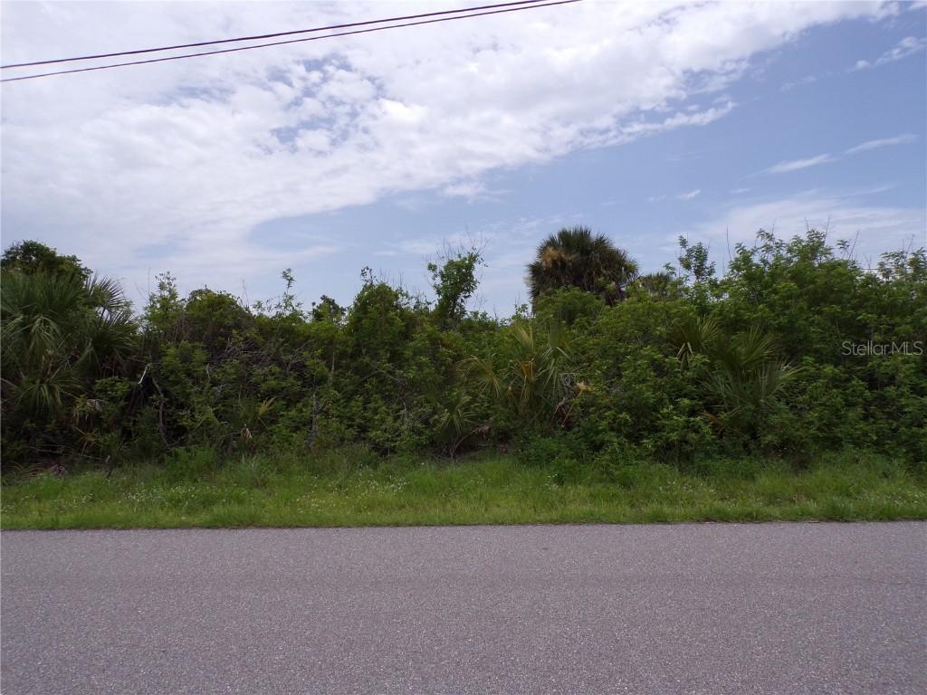 10266 Lobelia Pl., Port Charlotte, FL 33981
