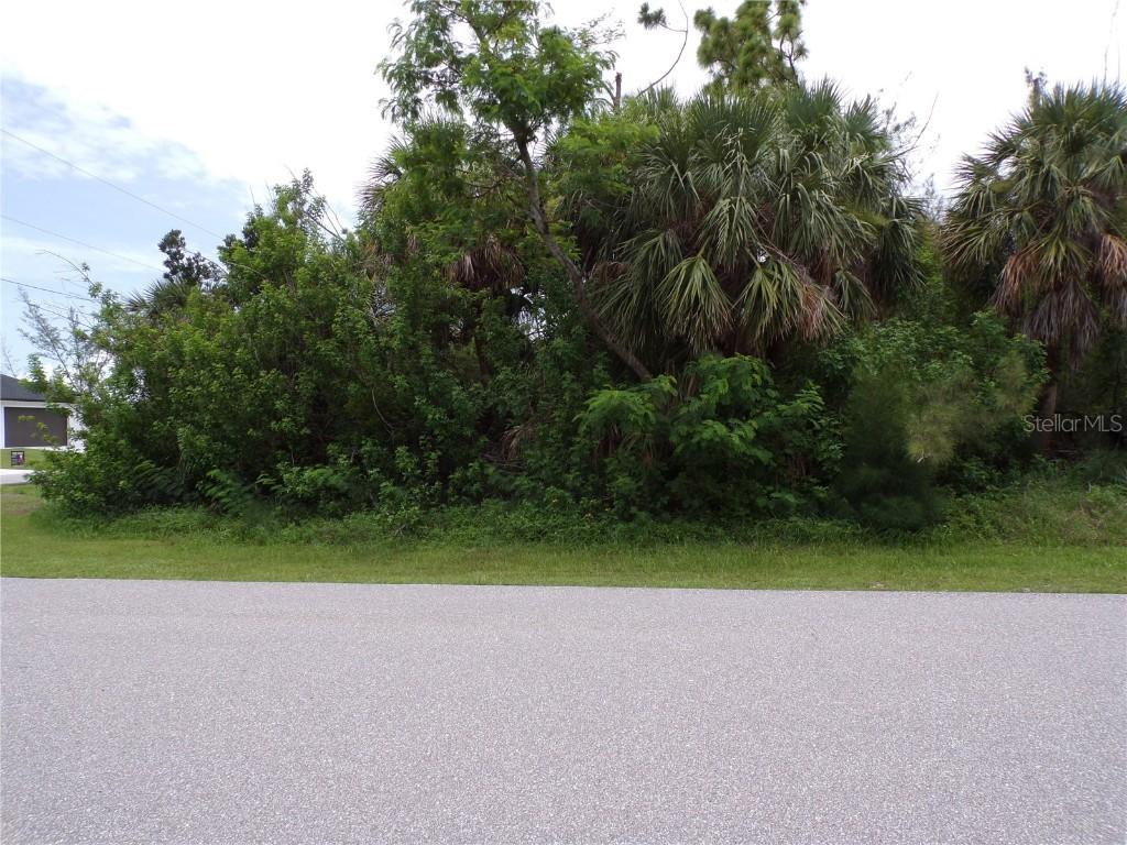 10416 Sarasota Rd., Port Charlotte, FL 33981