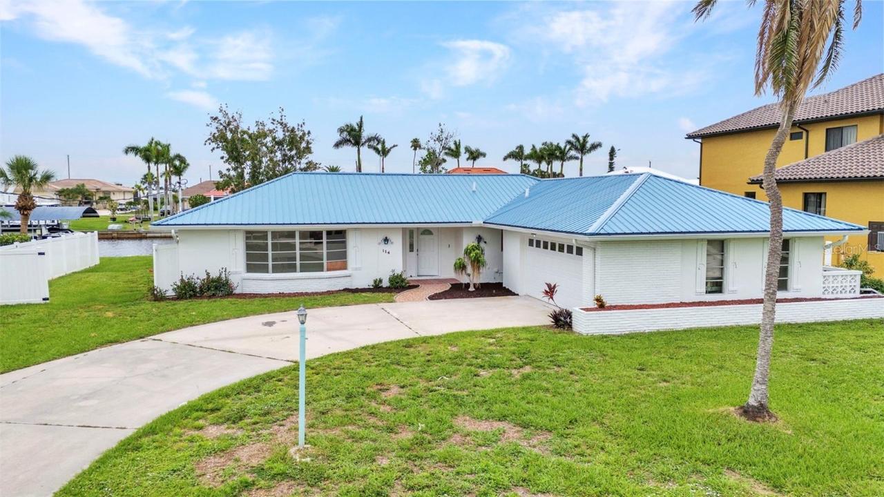 114 Sinclair St., Port Charlotte, FL 33952