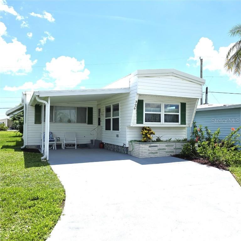 326 Trailorama Dr., North Port, FL 34287