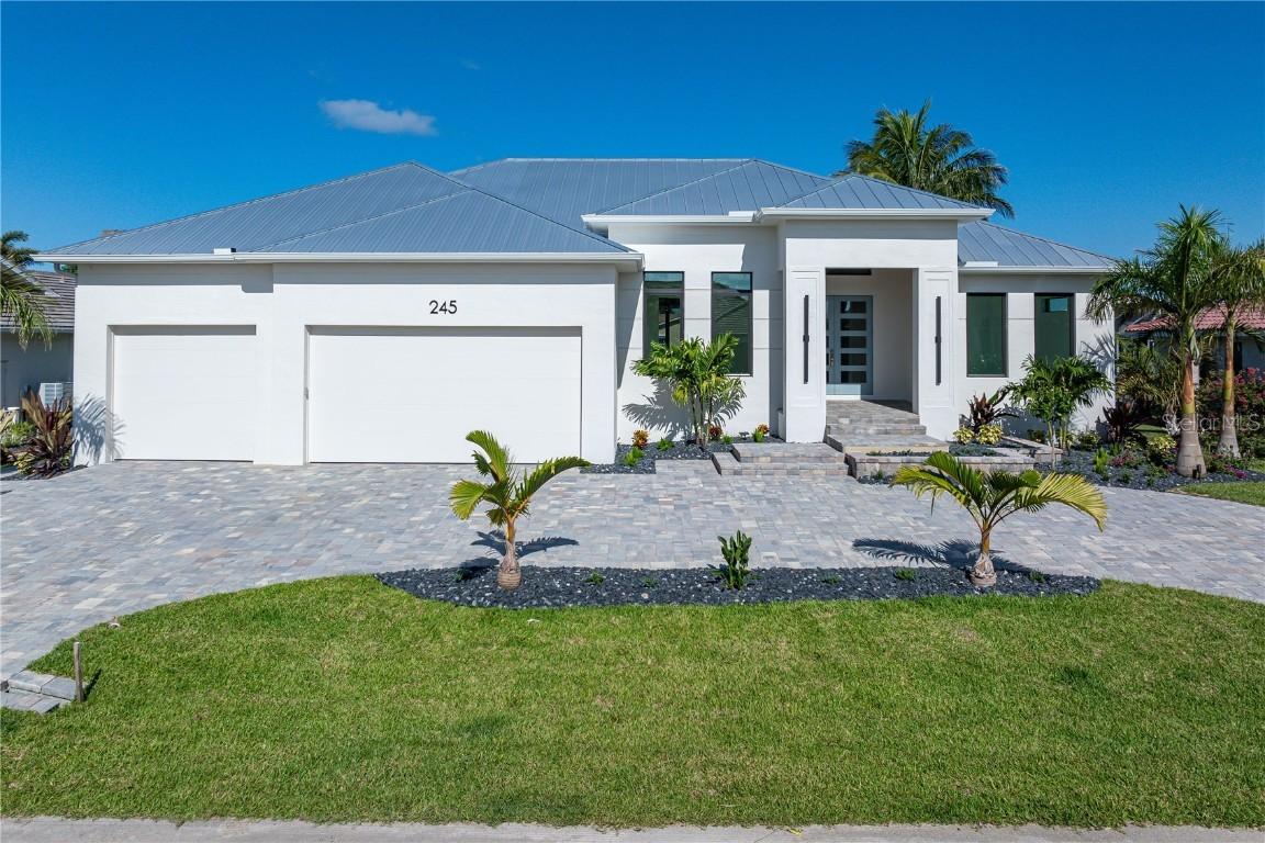 245 Lido Dr., Punta Gorda, FL 33950