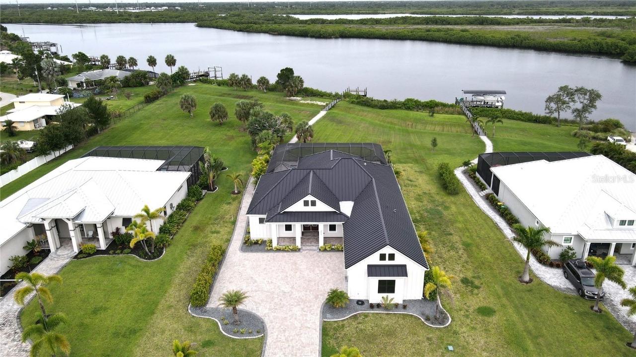 2073 Treasure Ln., Punta Gorda, FL 33982
