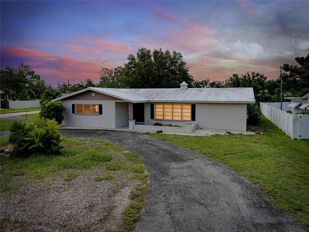 617 Cadiz Rd., Venice, FL 34285