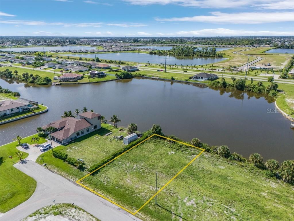 1216 NW 9th St., Cape Coral, FL 33993