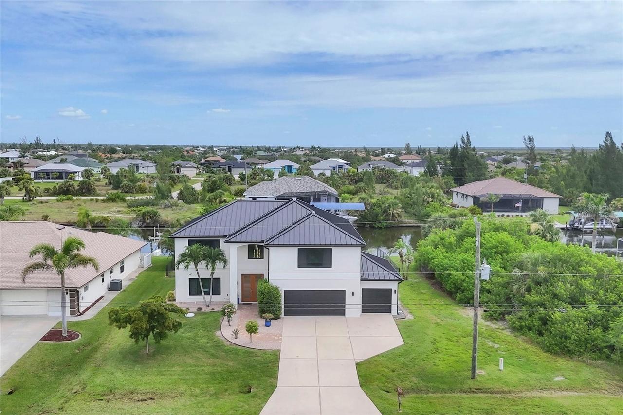 15530 Aqua Cir., Port Charlotte, FL 33981