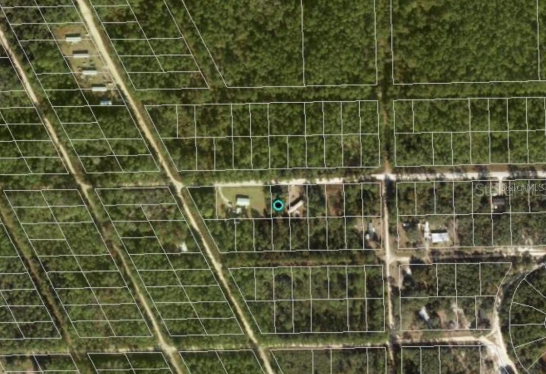 711 Hickory Nut Tr., Satsuma, FL 32189