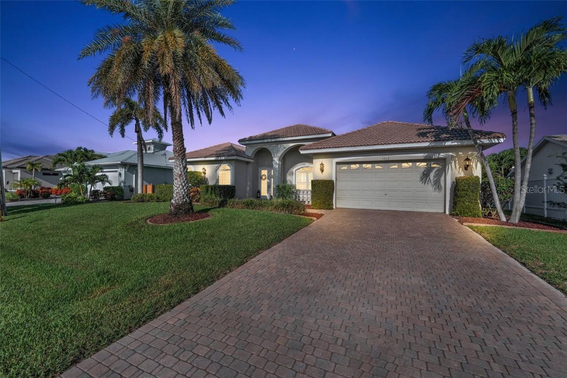 5212 SW 8th Ct., Cape Coral, FL 33914