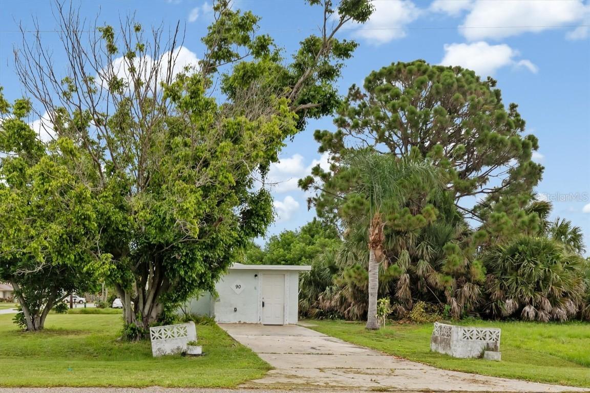 90 W Cowles St., Englewood, FL 34223