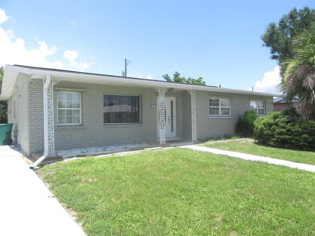 21452 Edgewater Dr., Port Charlotte, FL 33952