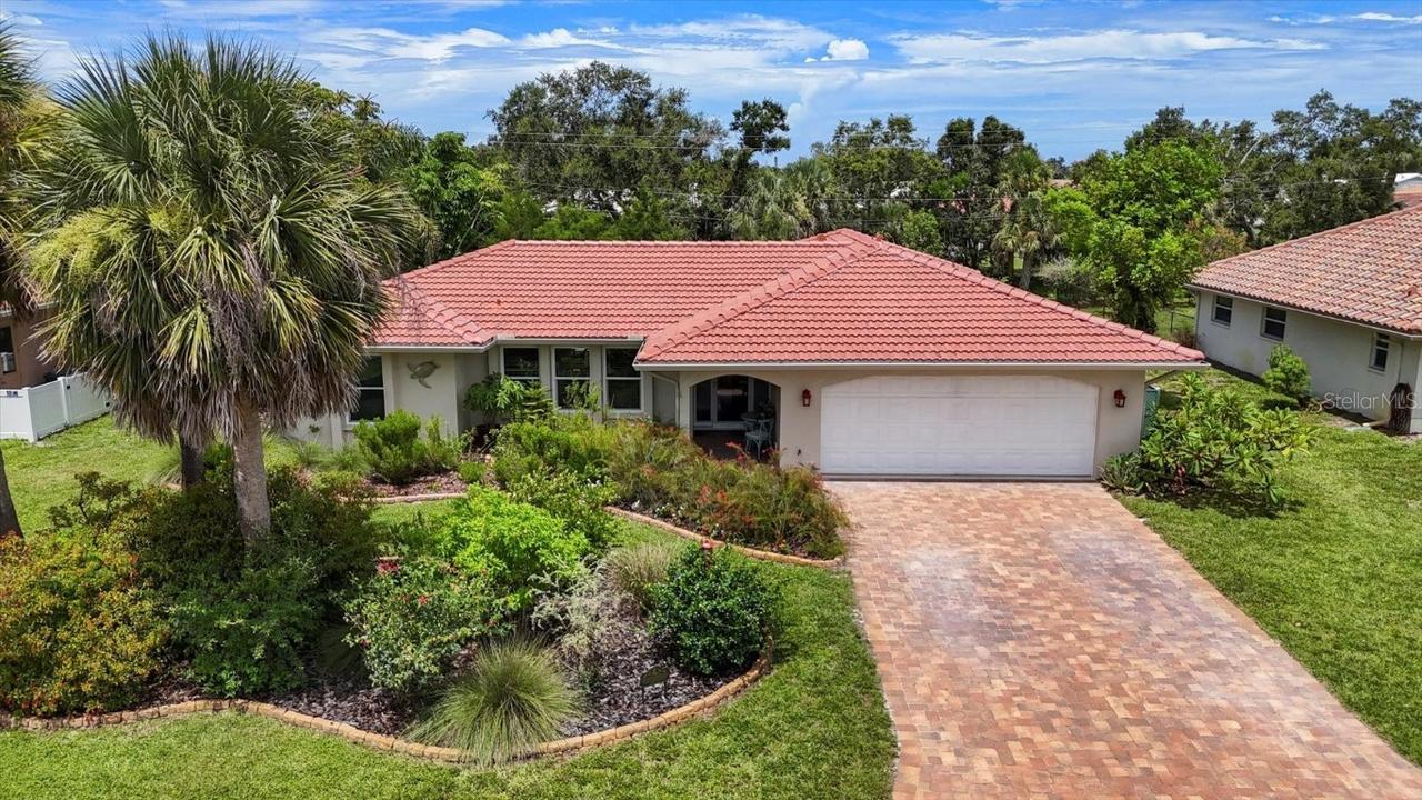 395 W Rossetti Dr., Nokomis, FL 34275