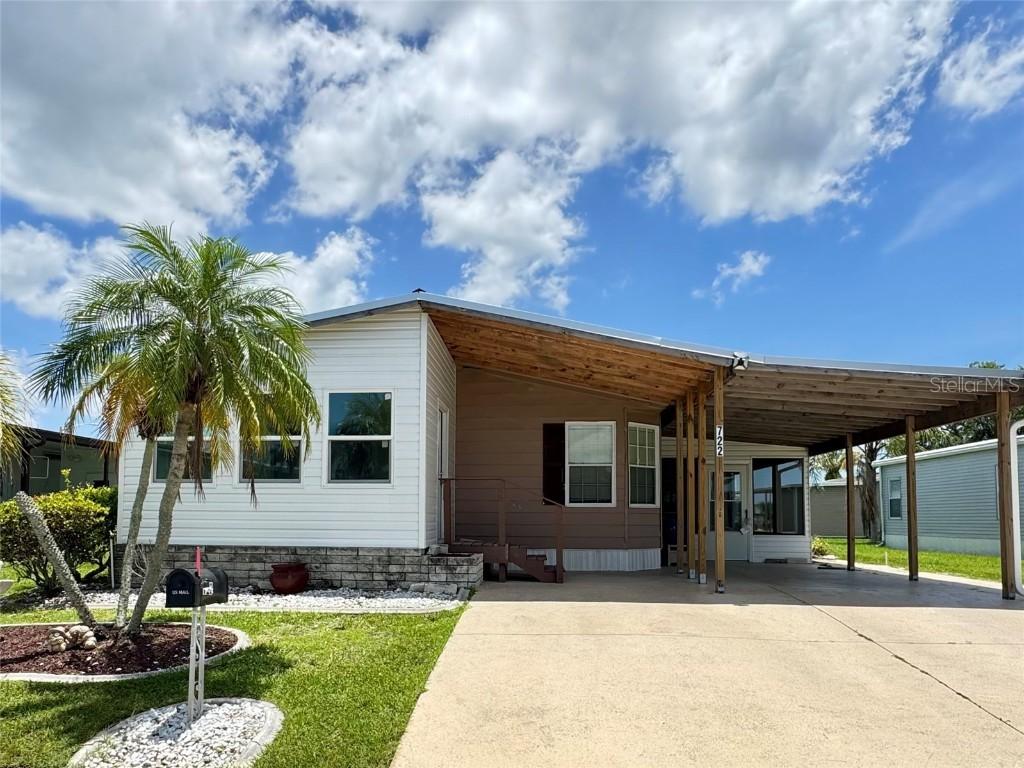 722 Riverview Cir., North Port, FL 34287