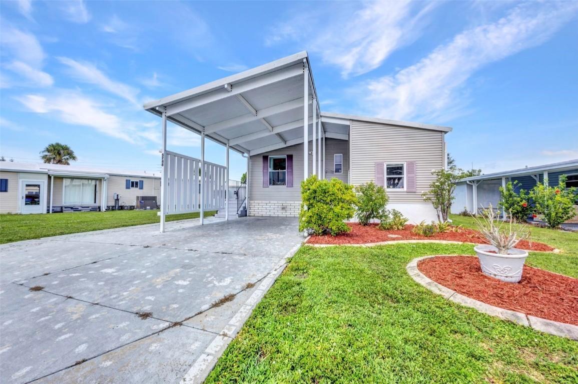 5748 Holiday Park Blvd., North Port, FL 34287