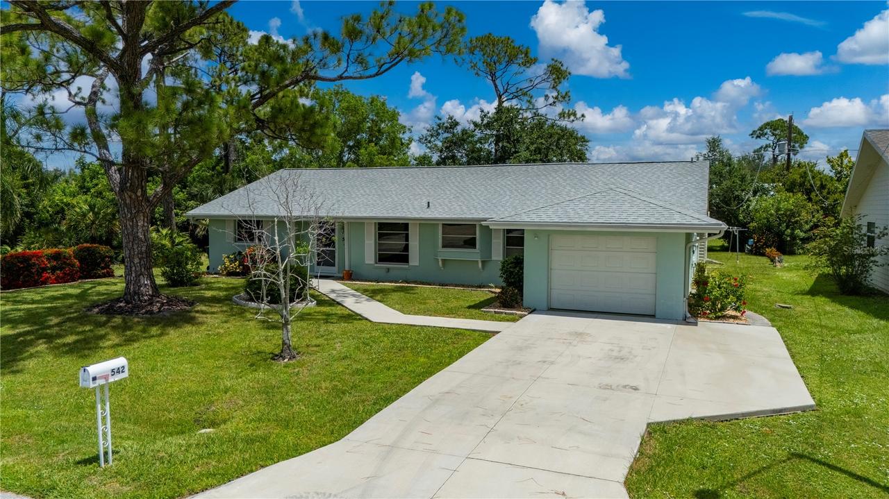 542 Lakehurst Ave., Port Charlotte, FL 33952