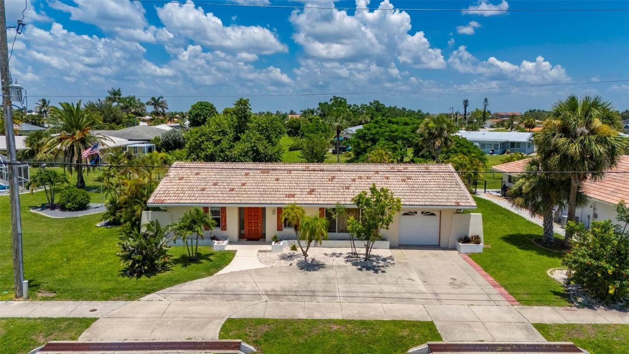 1348 Aqui Esta Dr., Punta Gorda, FL 33950