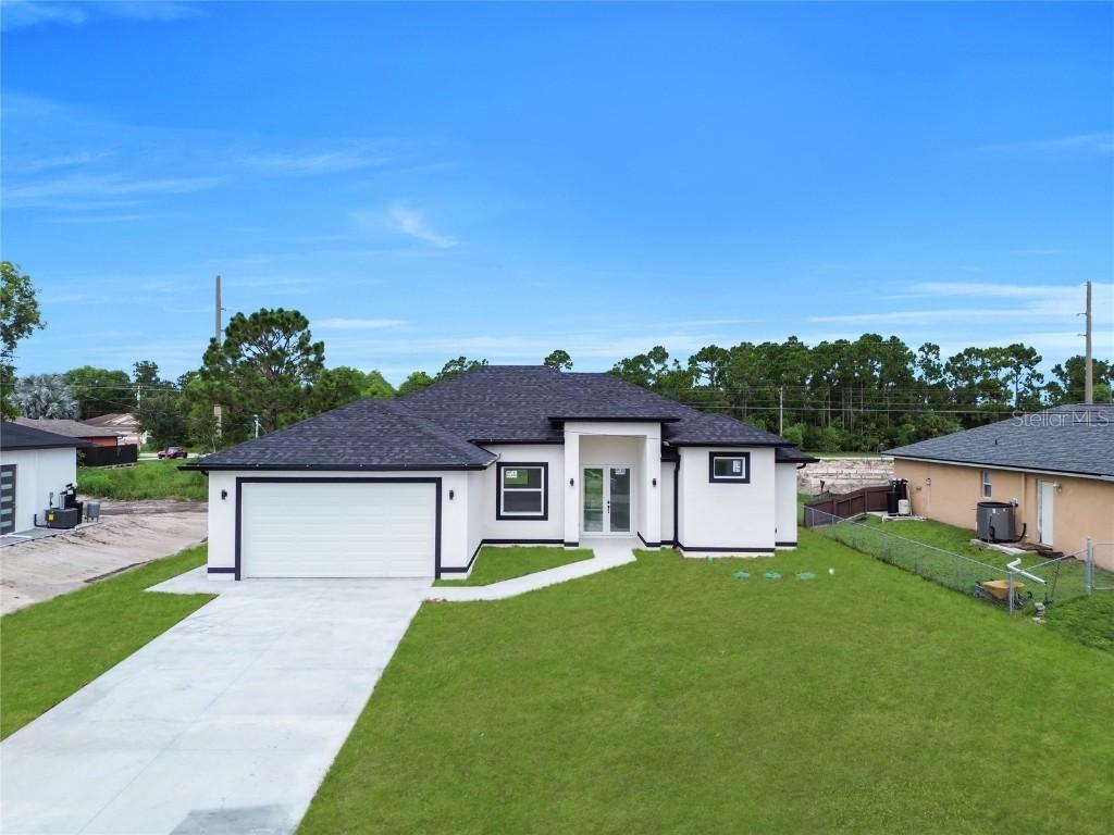 720 Castlestone Ave., Lehigh Acres, FL 33974