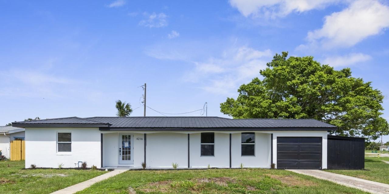 4216 Conway Blvd., Port Charlotte, FL 33952