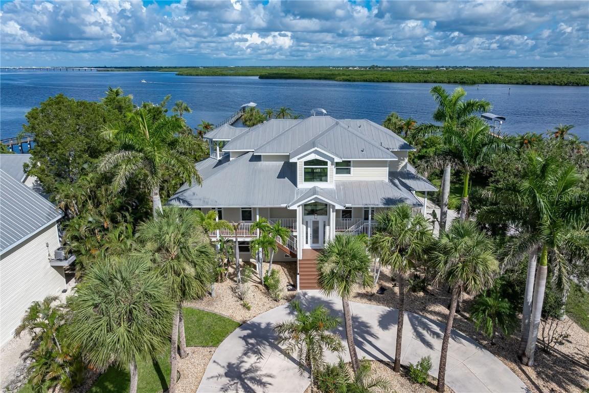 27363 Dutch Ave., Punta Gorda, FL 33982