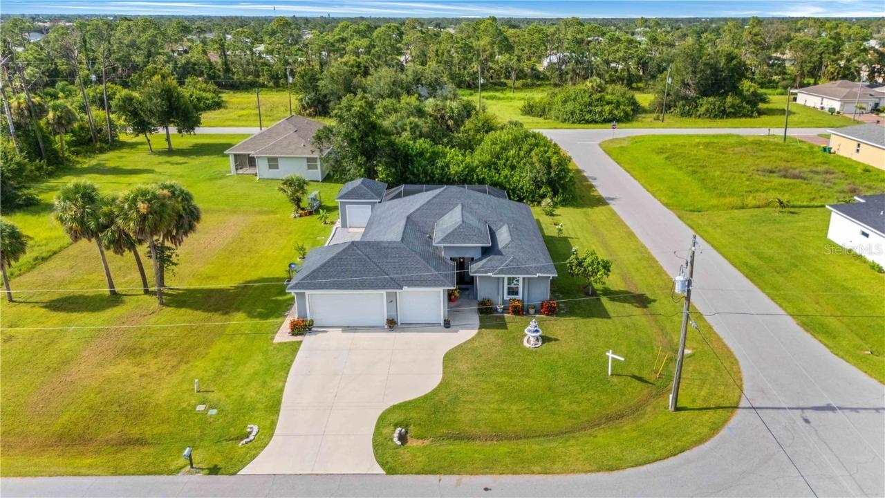 114 Venice Rd., Rotonda West, FL 33947