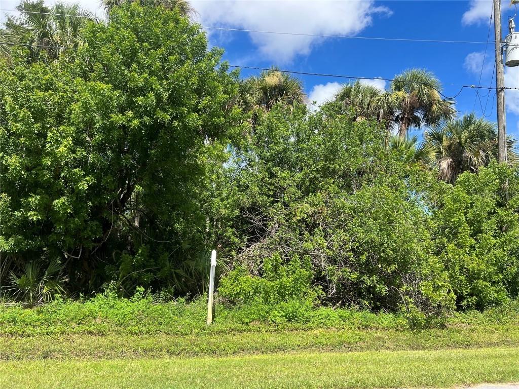 114 Byron Ct Ct., Rotonda West, FL 33947