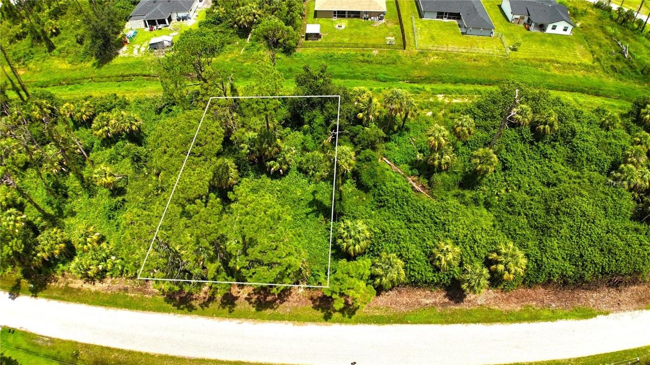 Bartigon Ave., North Port, FL 34286