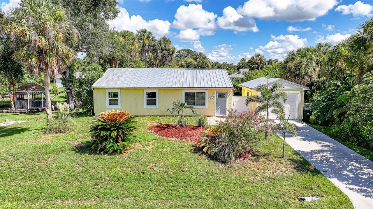 1124 Salina Ave., Port Charlotte, FL 33948