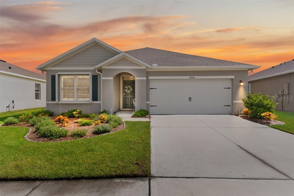 5888 Arlington River Dr., Lakeland, FL 33811
