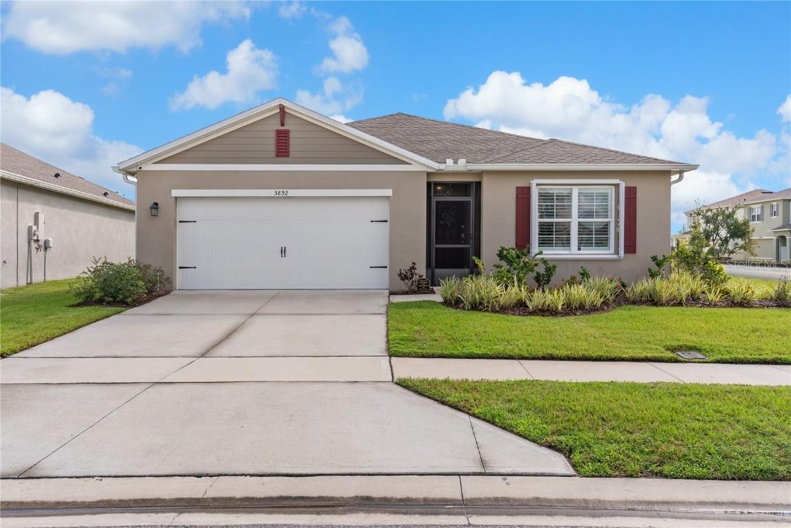 5892 Arlington River Dr., Lakeland, FL 33811