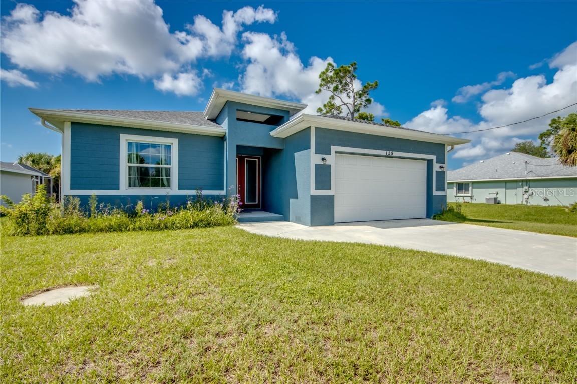 129 Albatross Rd., Rotonda West, FL 33947