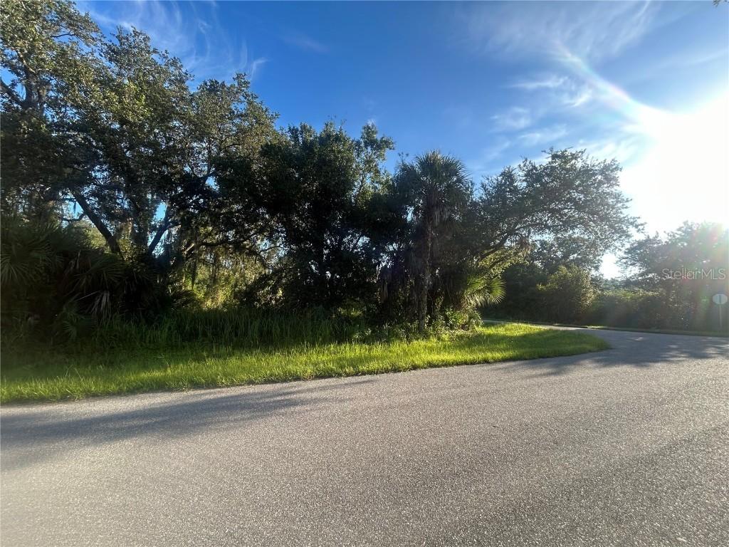 18452 Cordoba Ave., Port Charlotte, FL 33954