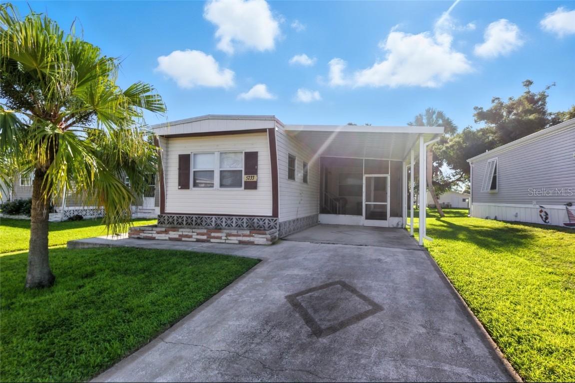 5733 Holiday Park Blvd., North Port, FL 34287