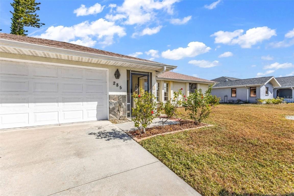 285 Mark Twain Ln., Rotonda West, FL 33947