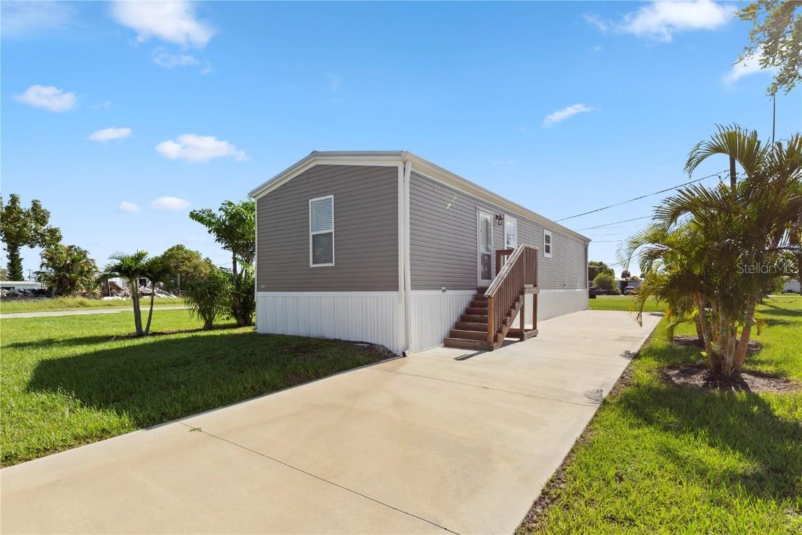 1433 Seagull Dr., Englewood, FL 34224