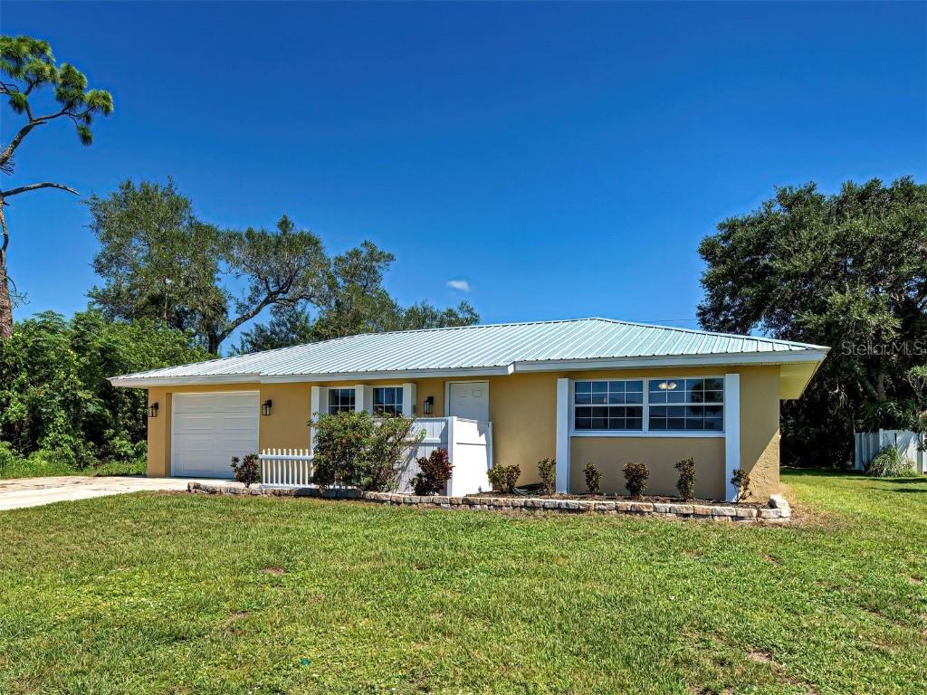 526 Azalea Ave., Port Charlotte, FL 33952