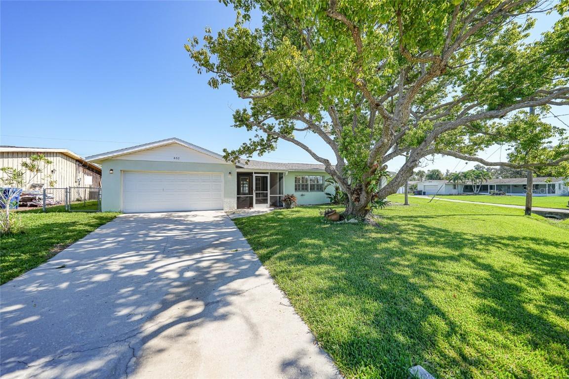 460 Palm Creek Dr., Englewood, FL 34223