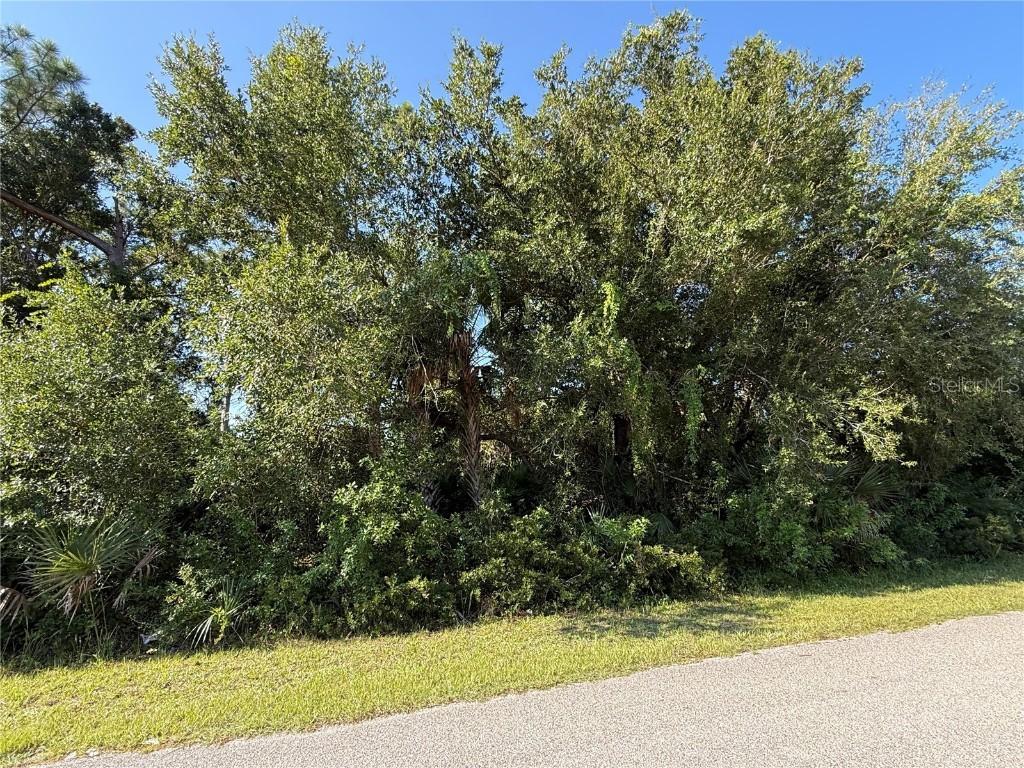 17517 Elmwood Ave., Port Charlotte, FL 33948