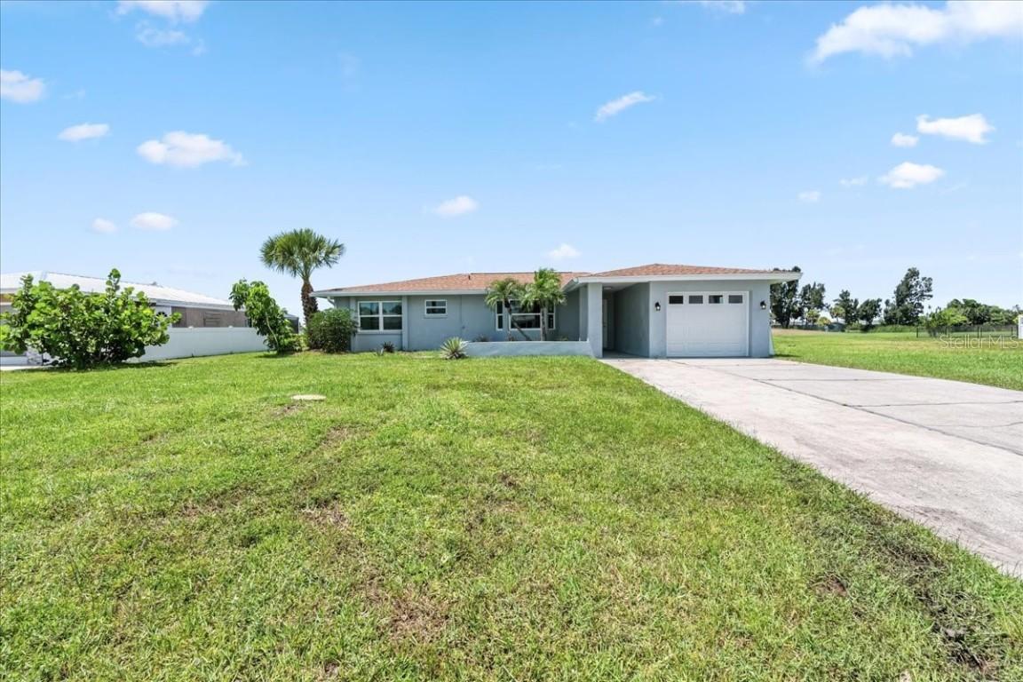 46 Oakland Hills Ct., Rotonda West, FL 33947