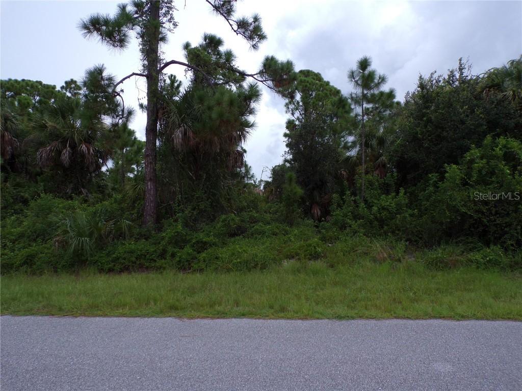 424 Mcdill Dr., Port Charlotte, FL 33953